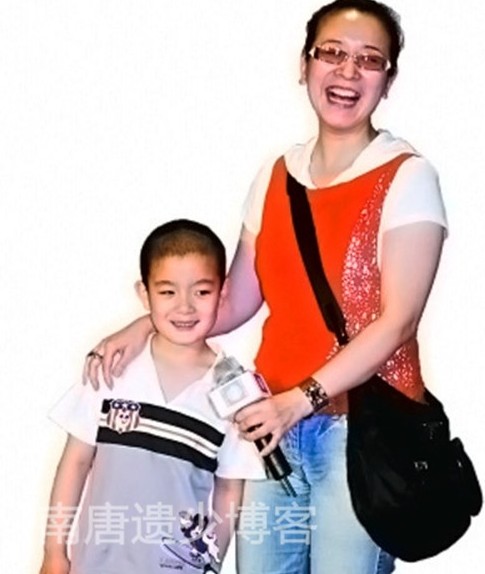 46岁陈小艺13岁儿子近照曝光