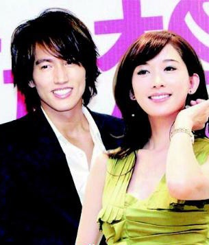 林志玲八段坎坷恋情：屡遭富豪甩 爱玩姐弟恋(图)