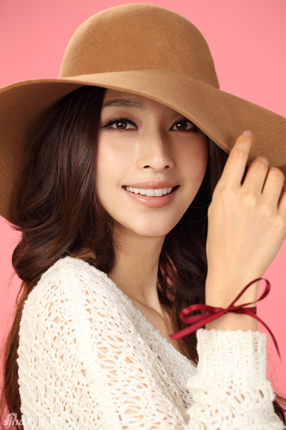 《北京青年》女星整容换脸照 网友：迎风流泪！