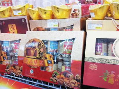 青岛年货榜啤酒排老大 水果礼盒成新宠(图)