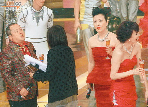 叶玉卿风骚演出不慎露底