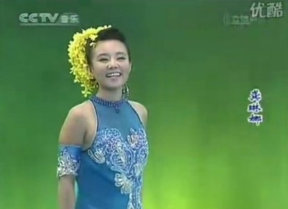 龚琳娜十年前清秀照惊为天人