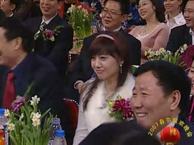 央视蛇年春晚现睡觉姐 盘点春晚意外走红观众