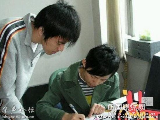 明星当老师的课堂照 谁最有范儿