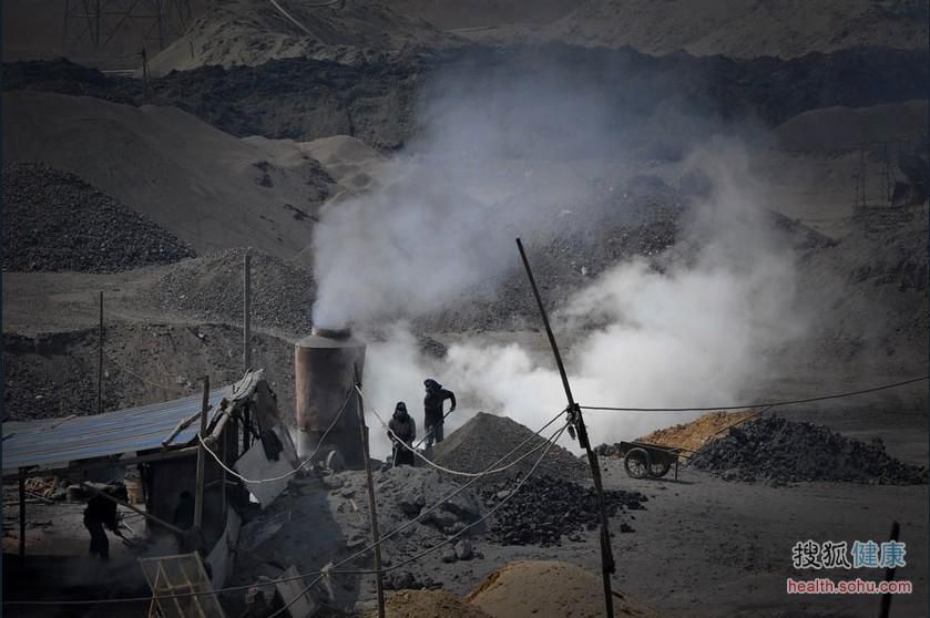 看被癌症村侵蚀的中国地图 悲痛 看被癌症村侵蚀的中国地图 悲痛