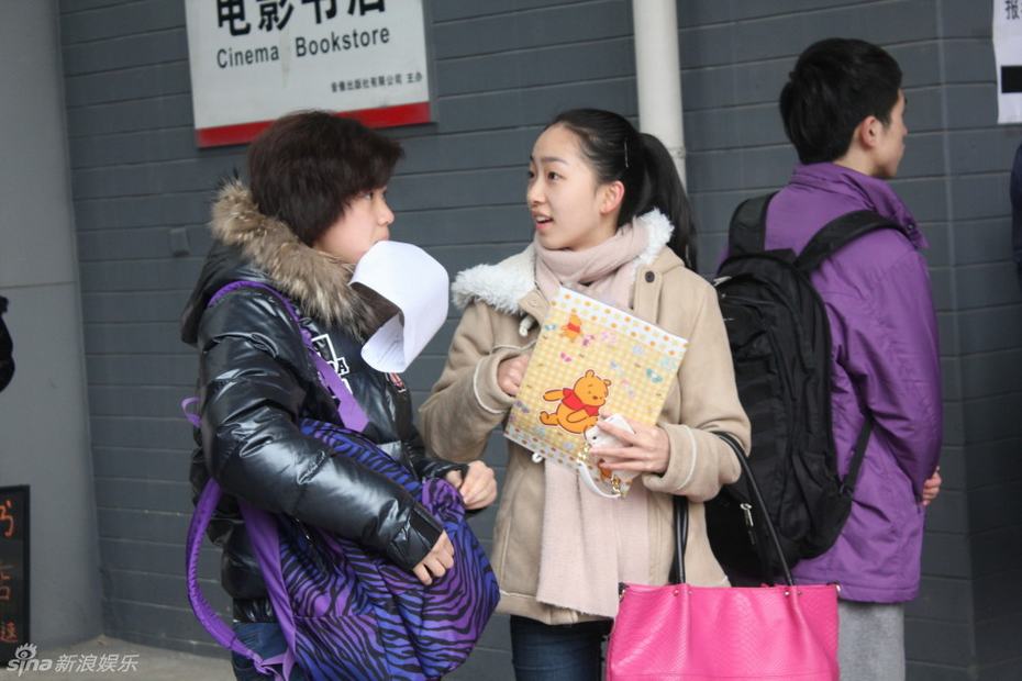 2013艺考外场曝光 考生相貌如“重庆选美”翻版汤唯吸睛