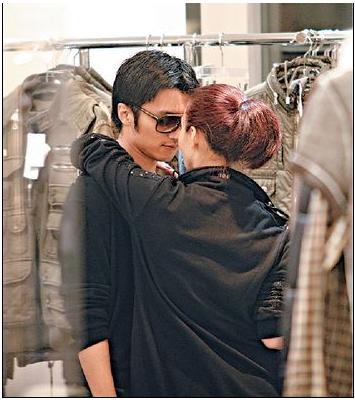 “锋芝”5年情恩爱瞬间