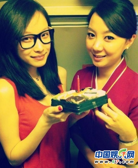 明星装嫩自拍秘籍