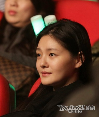 女神级明星真实素颜 脸残面部僵