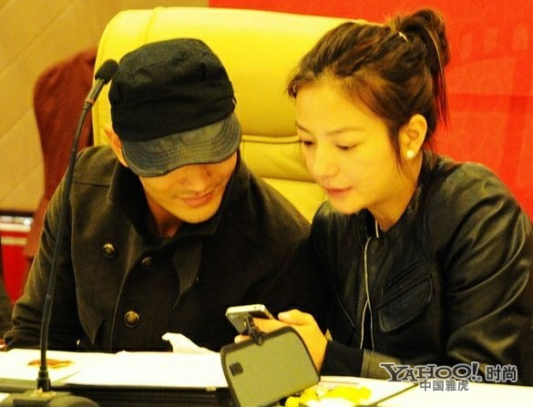 女神级明星真实素颜 脸残面部僵