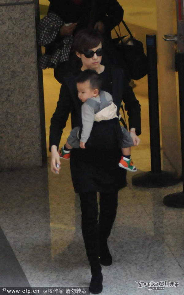 孙俪独自携子出游 婚后生活揭秘