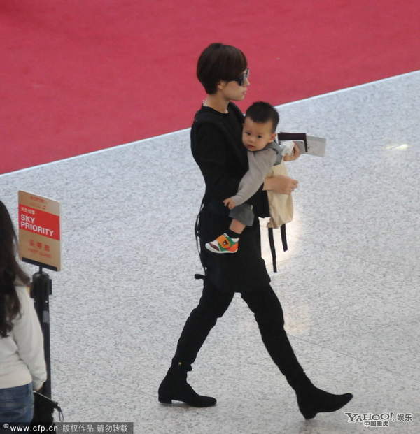 孙俪独自携子出游 婚后生活揭秘