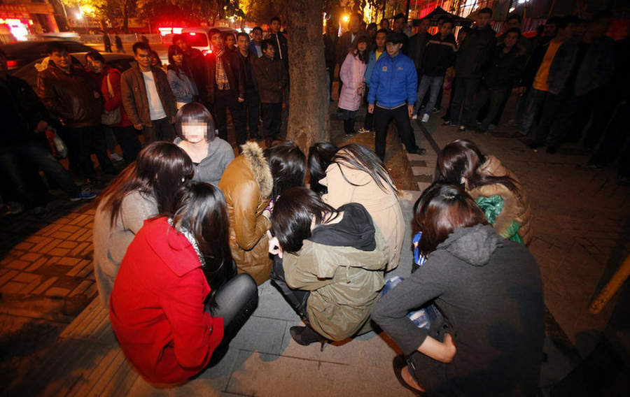 农民工龌龊行径 常与站街女厮混