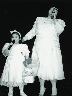 沈殿霞去世五周年百张旧照回顾 热吻郑少秋照片曝光