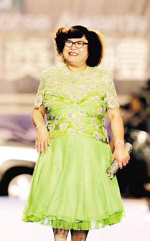 沈殿霞去世五周年旧照回顾热吻郑少秋照片曝光图