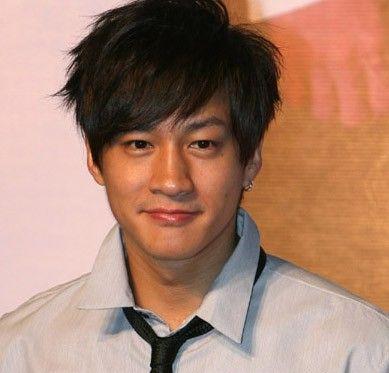 揭明星悲惨初恋：刘德华初恋6年 分手后闪嫁他人