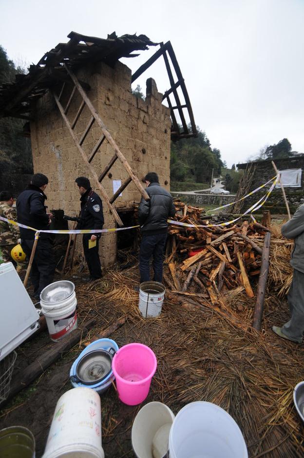 贵州5男孩烤烟棚中窒息身亡