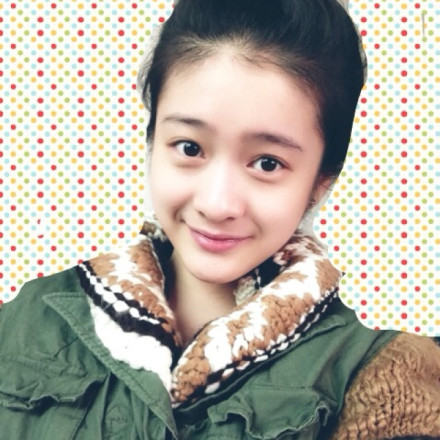 前景大好的演艺圈小花旦 真美