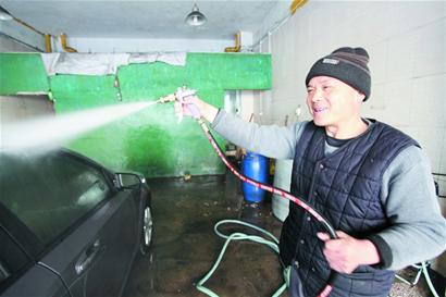 打工者心态差别大:50后不撵就干 80后攒经验90后看晋升