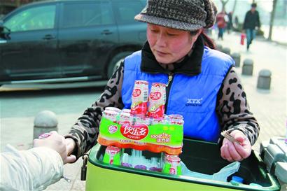 打工者心态差别大:50后不撵就干 80后攒经验90后看晋升