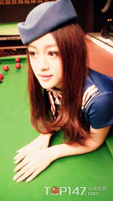 台球宝贝空姐装