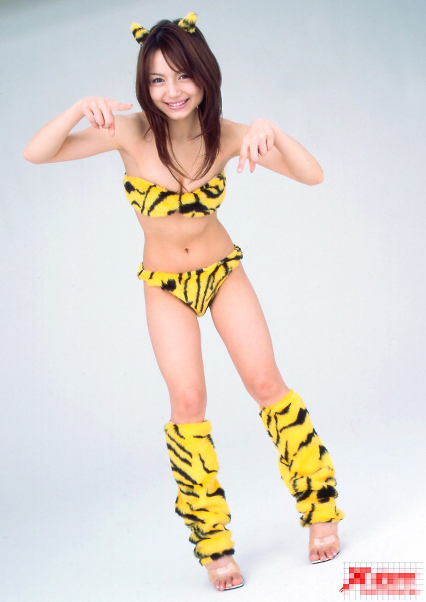 苍井空师妹酒店陪客