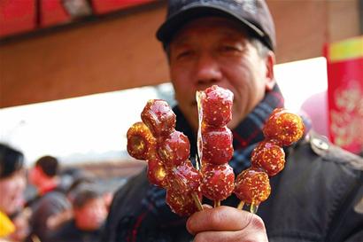 今天闹元宵 糖球开会游人开胃