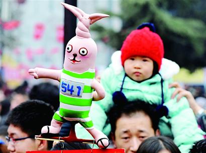 海云庵糖球会今日上午启动 鸟叔面人立体糖雕看点多