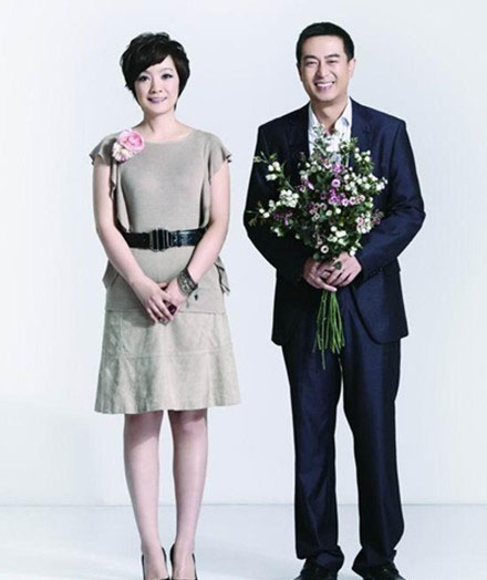 国内最红大叔张嘉译妻女近照