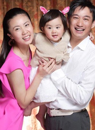 图揭明星悲喜“师生恋” 李双与爱妻江梦鸽相差27岁！