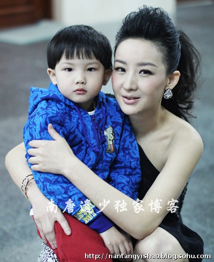 孙楠6岁儿子近照曝光 可爱帅气具有完全具备帅哥潜质