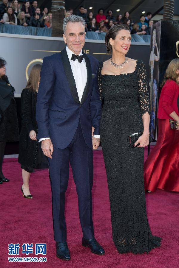 第85届奥斯卡颁奖：星光闪耀夫妻档