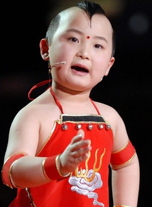 春晚童星邓鸣贺病情稳定 春晚童星邓鸣贺病情稳定