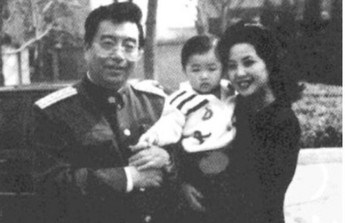 李双江一家旧照