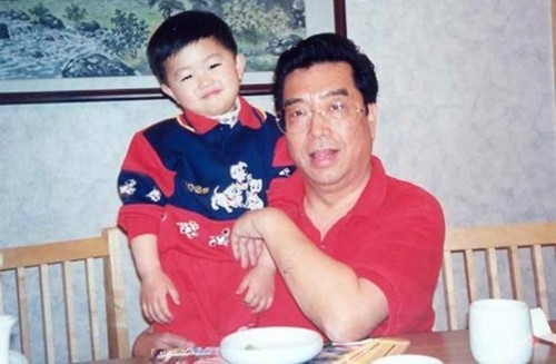 李双江一家旧照