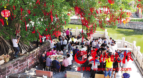 拍摄组在茶山南社村取景 拍摄组在茶山南社村取景