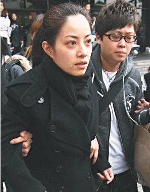 昔日红星沦为打工仔内幕：向海岚上海当白领消失娱乐圈