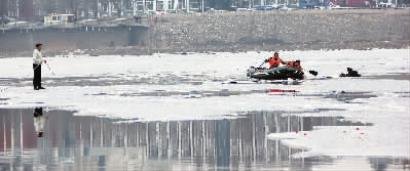 癌症晚期患者不顾危险施援手救出落水老汉(图)