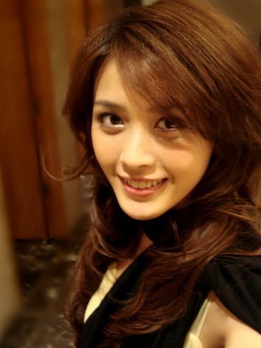 台湾“小林志玲”全裸出镜 