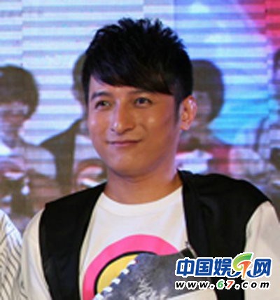 李湘被曝年薪900万 揭湖南台主持人沉浮记(组图)