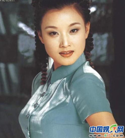 宋祖英早年清纯照