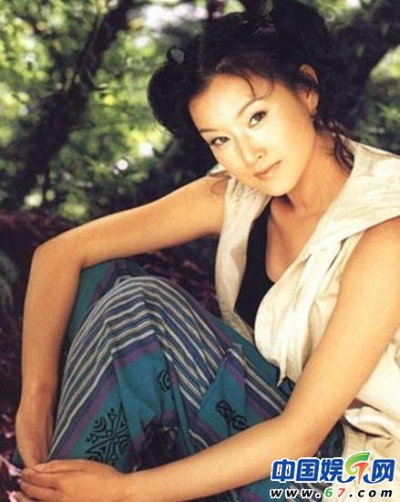 宋祖英早年清纯照