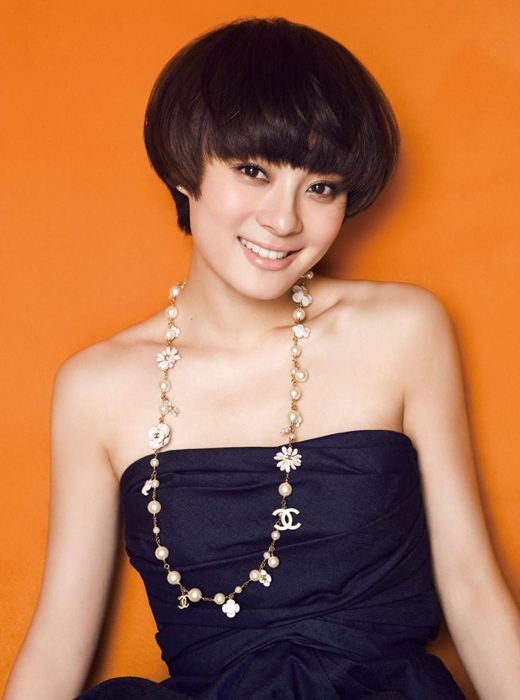 明星掀起刘海现真颜美丑