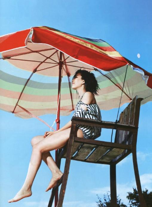 马苏登《男人装》多版封面曝光 湿身泳装系展现曼妙身姿