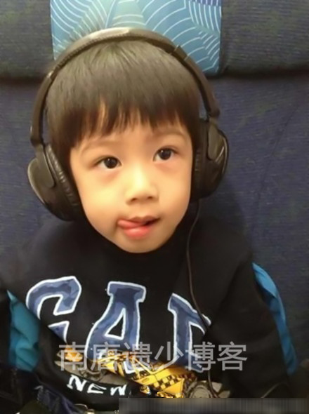 胡静四岁儿子帅过Lucas