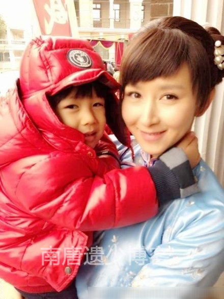 胡静四岁儿子帅过Lucas