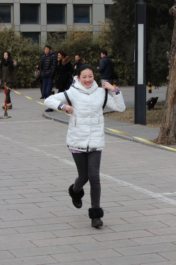 北影放榜日艺考群芳斗艳 时装秀素颜秀谁才是未来之星