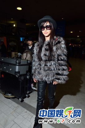 巴黎时尚周中国女星团