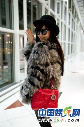 巴黎时尚周中国女星团