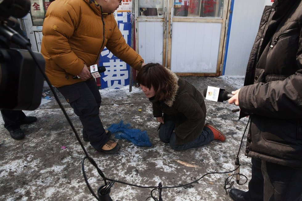 长春随车被盗婴儿遇害 数千市民自发悼念